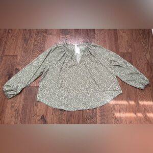 NWT H&M Light Green Paisley Long-Sleeve Women's Blouse size large